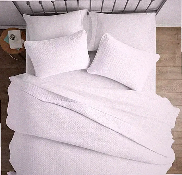 Herring White Microfiber King Performance Quilted Coverlet Set